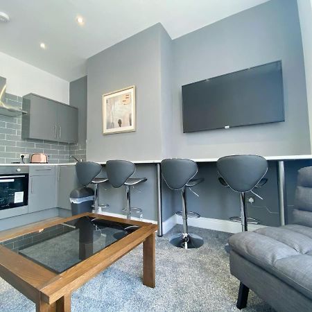 Mayfair Suite - 3X Bathrooms Close To Seafront Blackpool Exterior photo