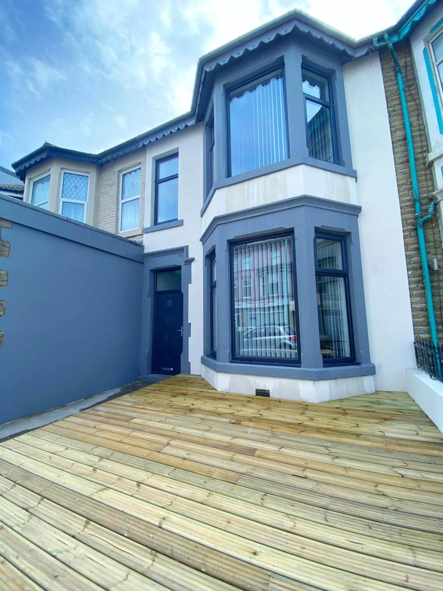 Mayfair Suite - 3X Bathrooms Close To Seafront Blackpool Exterior photo